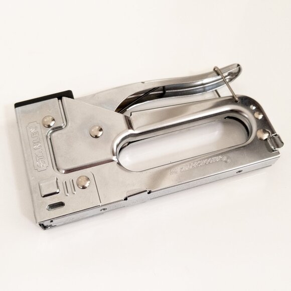 STANLEY Sharpshooter Light Duty Staple Gun Model TR45 Crafts Home Office Chrome - Picture 1 of 2